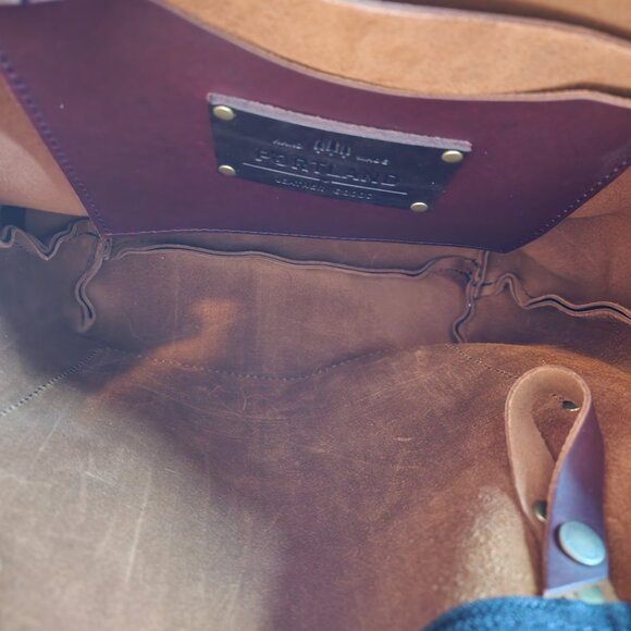 Portland Leather Tote "LIKE NEW" - Picture 3 of 16